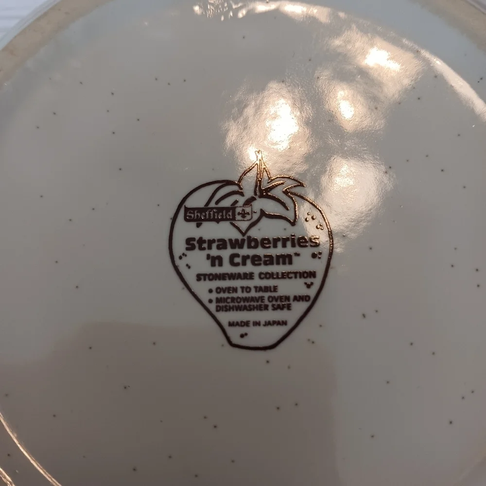 Vintage Shefield Strawberries n' Cream Stoneware Bake Dish with Lid Spring Home